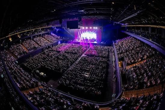 Volkswagen Arena fotoğraf 1